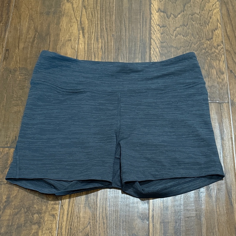 Outdoor Voices black Athletic Shorts size M NWOT